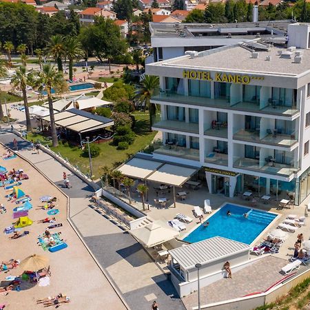 Kaneo Beach Hotel Новаля Екстер'єр фото