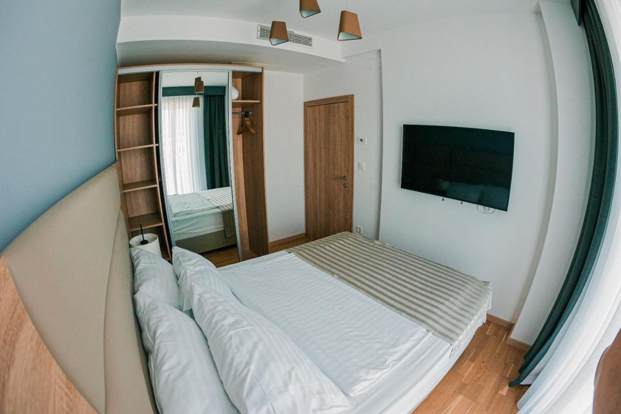 Kaneo Beach Hotel Новаля Екстер'єр фото