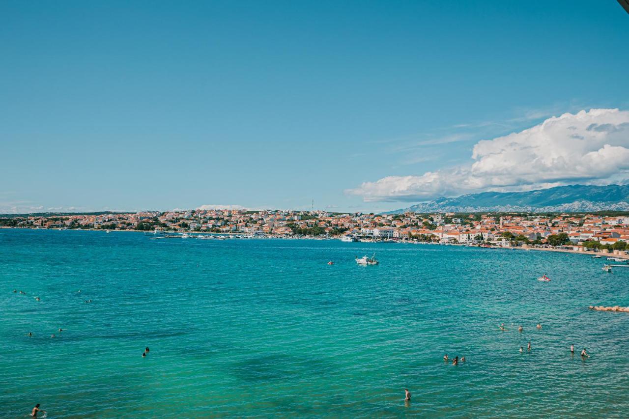 Kaneo Beach Hotel Новаля Екстер'єр фото